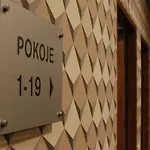 - Restauracja 