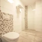 - Restauracja 